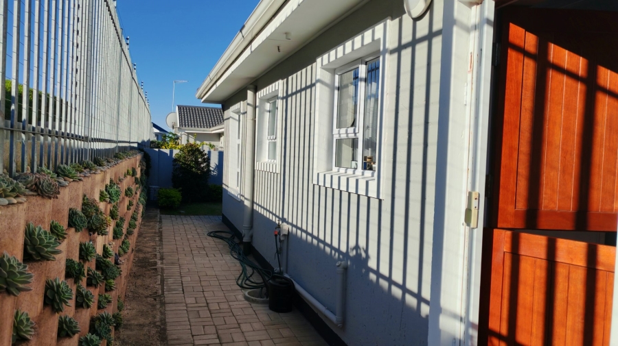 2 Bedroom Property for Sale in Tergniet Western Cape